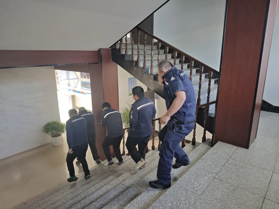 1728522820168899.png 6152e5aa-9468-441a-bb60-9a868c7738ed.png